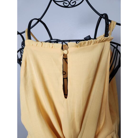 Davi & Dani PLUS SOLID FLARED SLEEVELESS SQUARE NECK BELTED DRESS - Picture 5 of 7